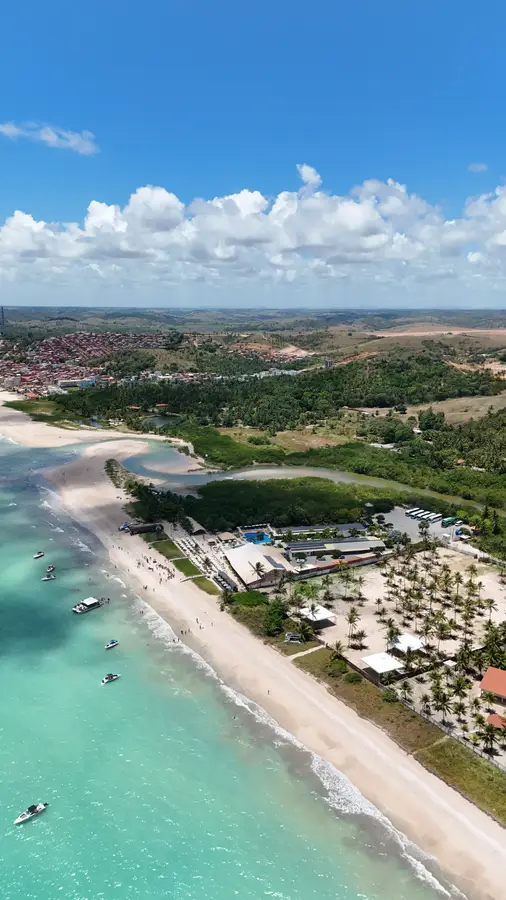 Franja de playa de Maragogi vista desde arriba